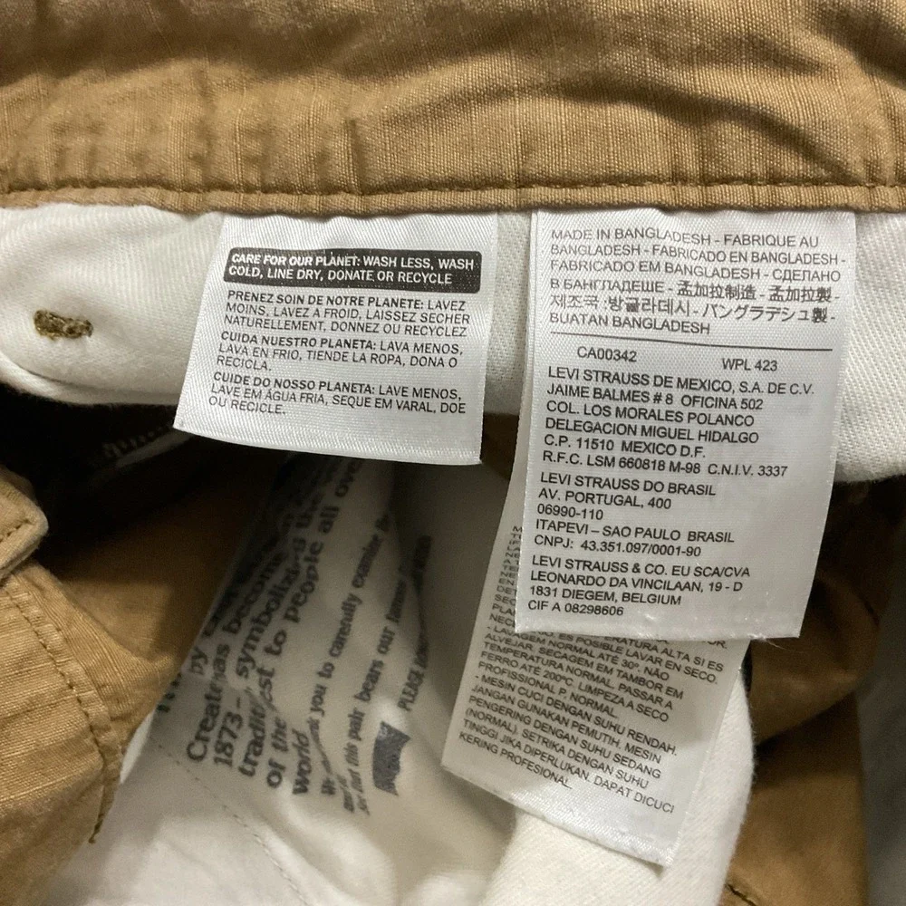 Levi Strauss & Co Shorts Mens‎ 36W Cargo Longer Length Bermuda Beach Utility
